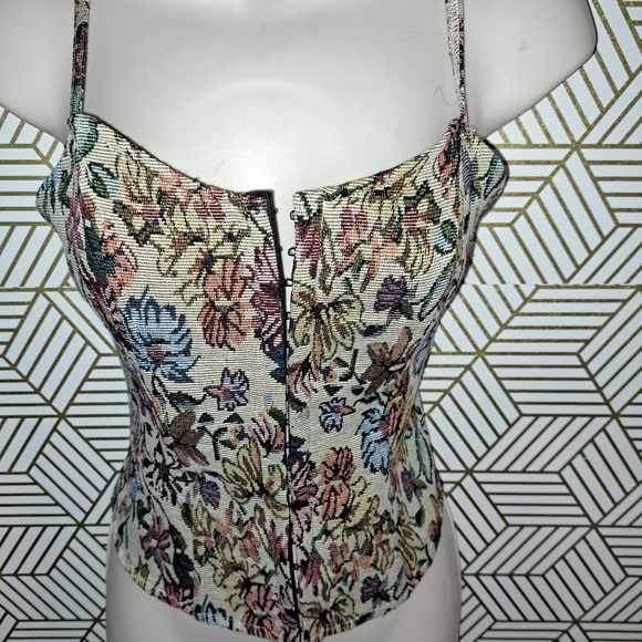 Spaghetti  strap tank cami - Picture 2 of 4